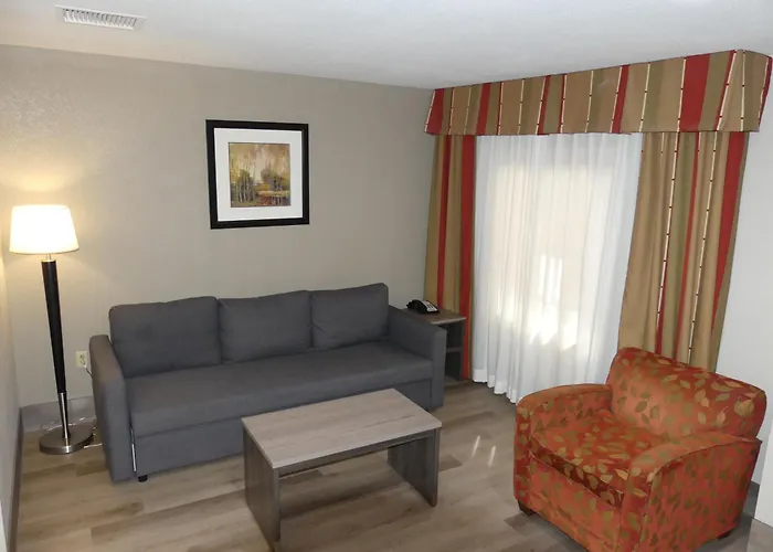Ramada By Wyndham Platte City Kci Airport