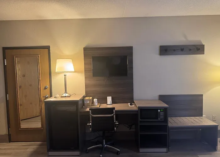 Ramada By Wyndham Platte City Kci Airport