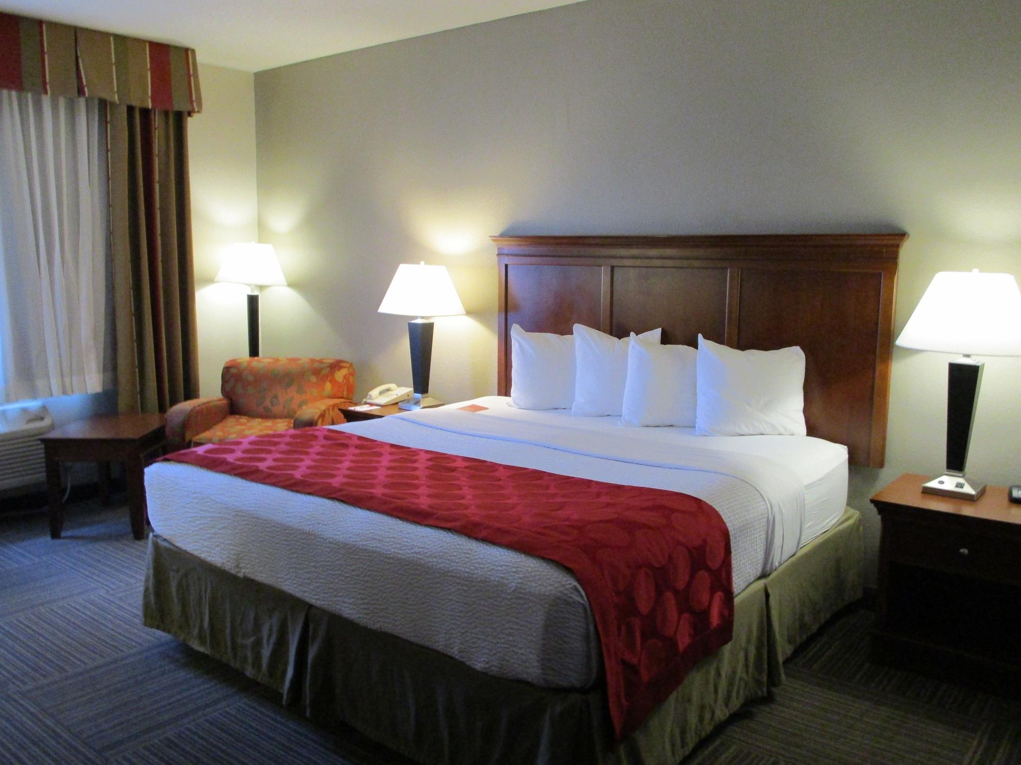 Ramada By Wyndham Platte Kci Airport 2*
