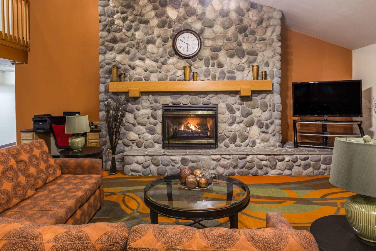 Ramada By Wyndham Platte Kci Airport Motel Platte City