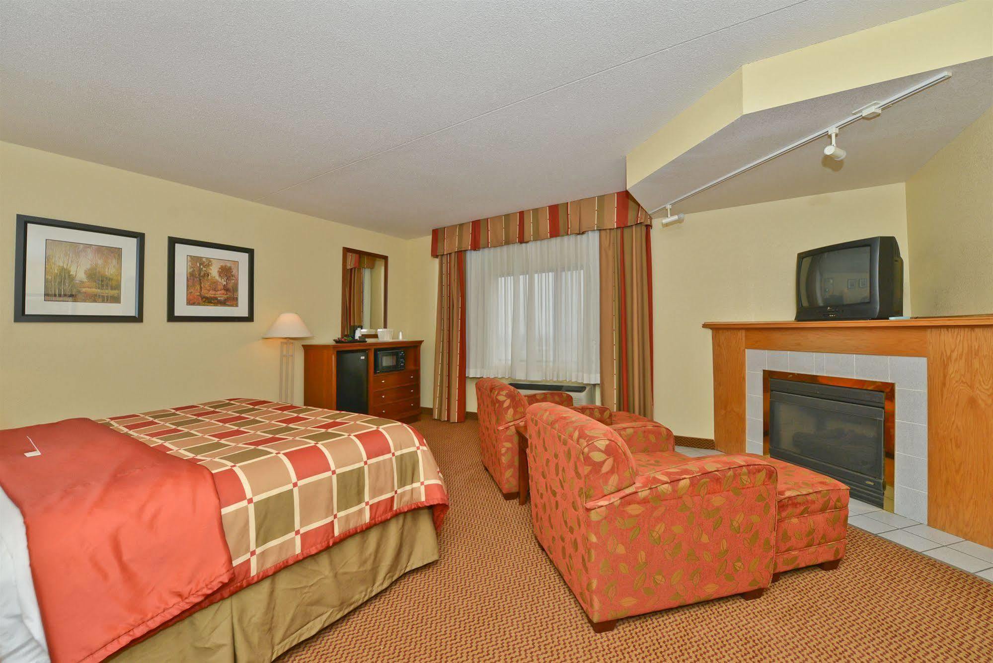Ramada By Wyndham Platte Kci Airport Motel Platte City