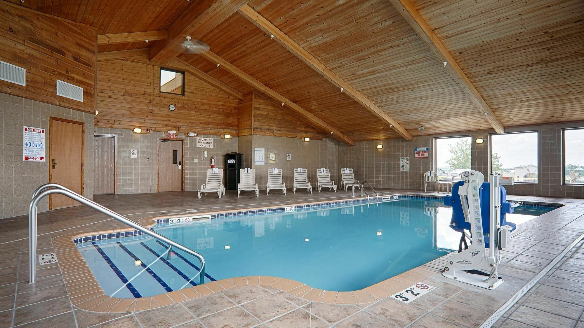 Ramada By Wyndham Platte Kci Airport Motel Platte City