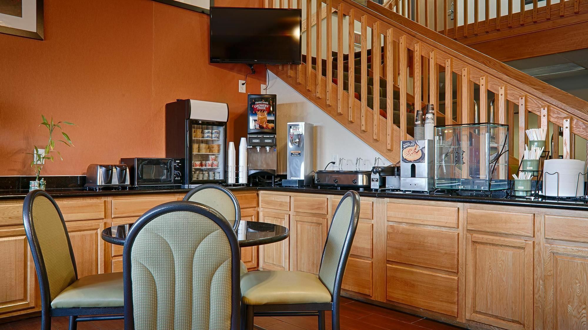 Ramada By Wyndham Platte Kci Airport Motel Platte City